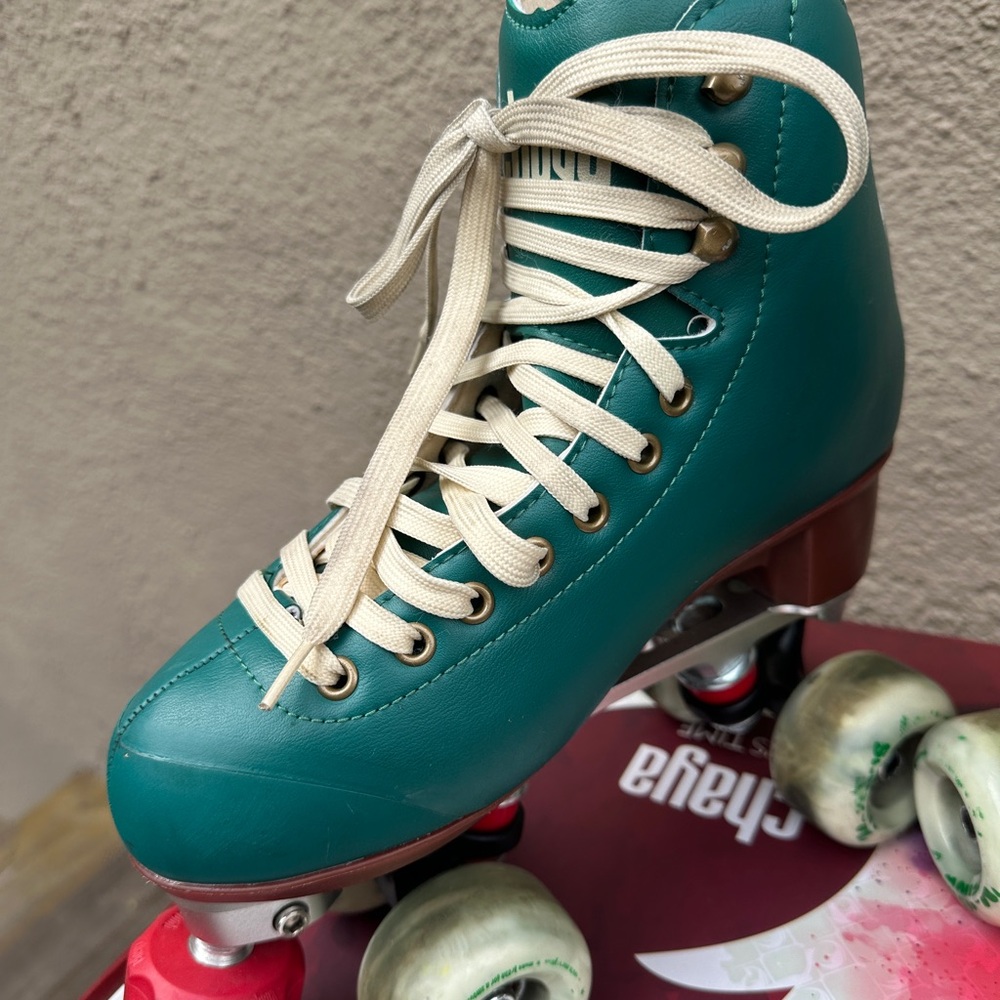 Chaya Melrose Premium Juniper Green Roller Skates Size 40 - Picture 4 of 11